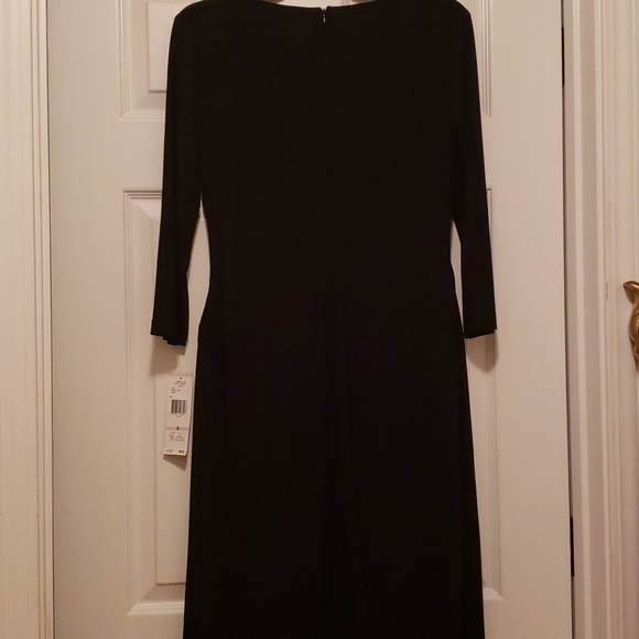 Dress - Picture 5 of 5